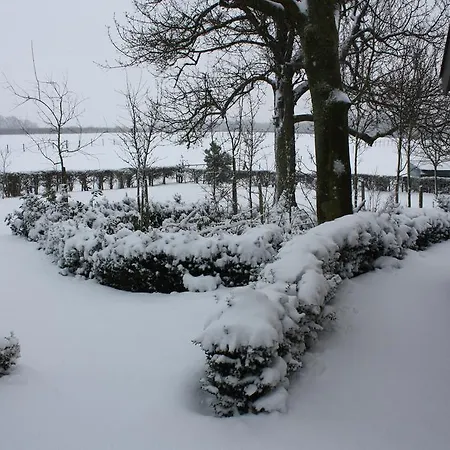 Bed & Breakfast De Kunstkamer Margraten