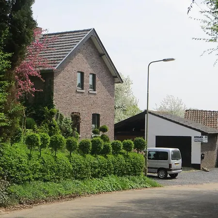 De Kunstkamer Bed & Breakfast *