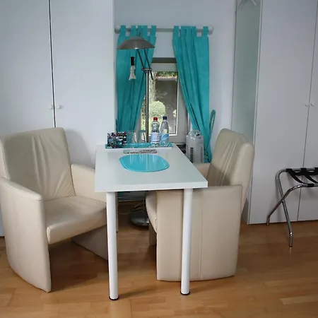 De Kunstkamer Bed & Breakfast Margraten